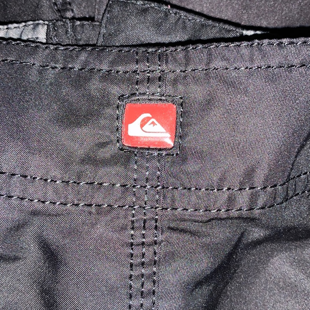 Men’s quicksilver board shorts 34